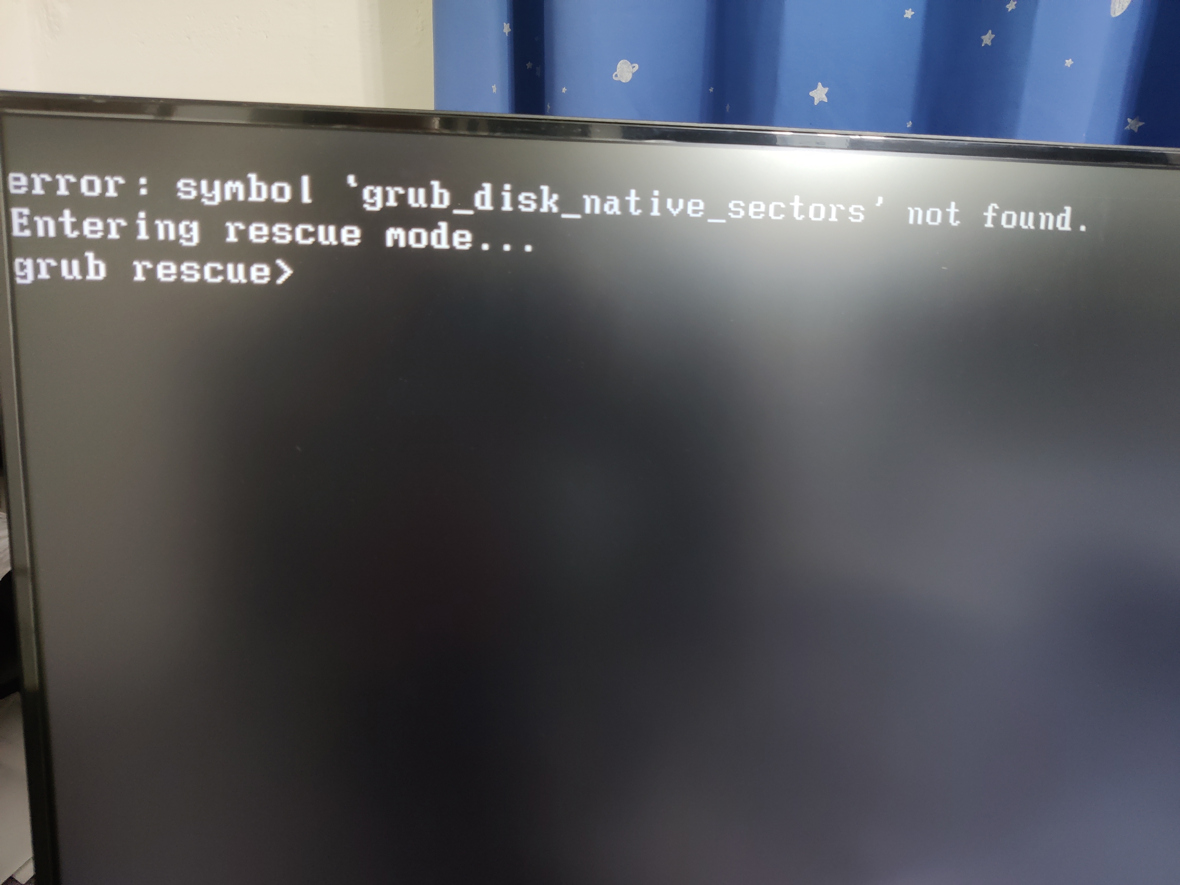 Grub is lockdown not found. Тачскрин меню в Grub. Grub Error symbol Grub_Disk_native_sectors not found. Boot sector not found. Grub2 Run Windows 10 VHD.